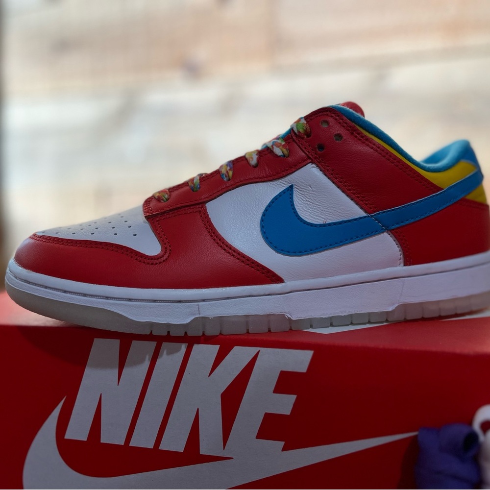 Nike Dunk Low QS x Lebron Fruity Pebbles - Picture 3 of 8
